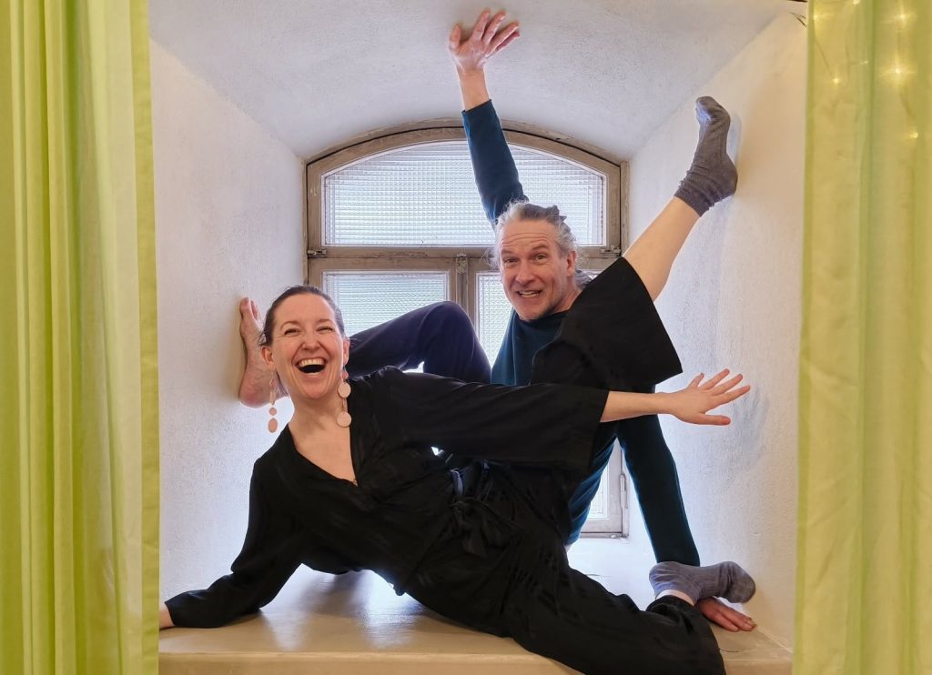 About Us - Actors Sarah Puukka and Daniel McMullen